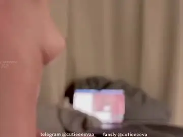 Chaturbate Nude Webcam of cutieeeeva