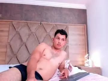 Chaturbate Best live sex cam show of eimyandmaxi