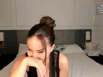Chaturbate Live Sex Cam of eliza_bad