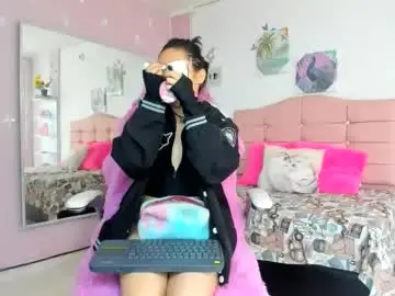 Chaturbate Live Sex of ivyyemerald_