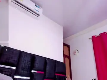 Chaturbate Live Sex Cam of eladyrous28
