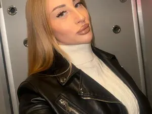 Myfreecams Live Sex of Mia_Noir