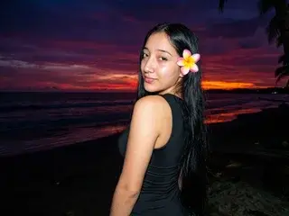 Streamate Watch Live Sex Cams of EmmaTeyylor