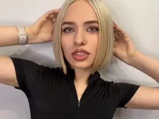 Streamate Free Live Porn of LizaBreeze