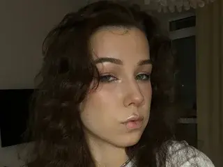 Streamate Free Live Porn of LeyaBloom