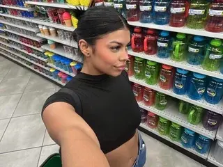 Streamate Free Porn Cam of Victoria_broown