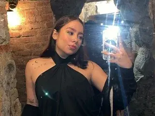 Streamate Nude Webcam of Linda_Ponce