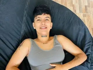 Streamate Sex Cam of Nini_Smith