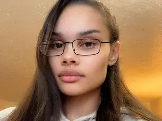 Streamate Nude Webcam of KarmelKarma69