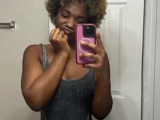 Streamate Nude Webcam of Spicedabrat21