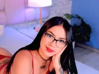 Streamate Watch Live Sex Cams of SaarahLarsson