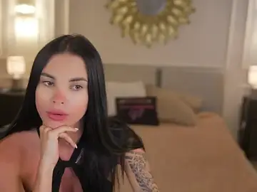 Stripchat Sex Cam of Tina_Breeze