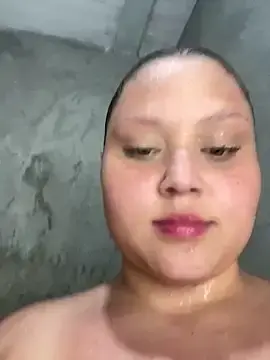 Stripchat Free Live Porn of YuliCardona_
