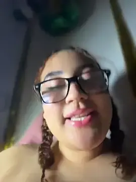 Stripchat Nude Webcam of Alexxabelle