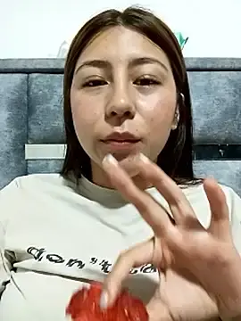 Stripchat Free Porn Cam of Sara_Brownx