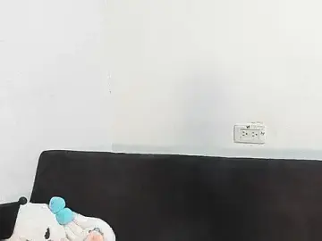 Stripchat Watch Live Sex Cams of Eirlysx