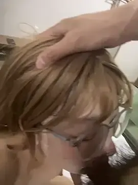 Stripchat Live Sex Cam of yuer_your