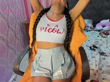 Stripchat Adult Webcam of Mica_Jones