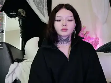 Stripchat Free Porn Cam of Lein_Bone