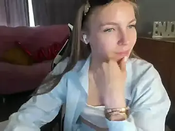 Stripchat Nude Webcam of HitGyrl