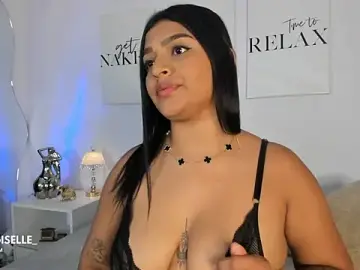 Stripchat Adult Webcam of ElleGisellee