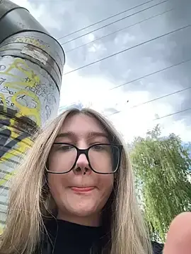 Stripchat Live Sex Cam of MollyOrgazm