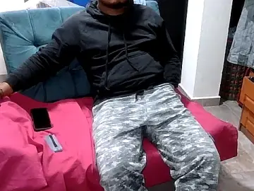 Stripchat Free Live Porn of Boycuriousxxx