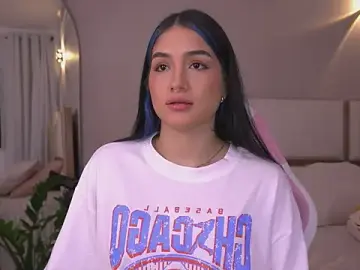 Stripchat Free Live Porn of AnnyHizzle