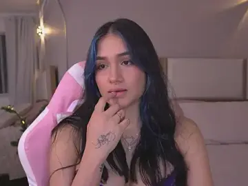 Stripchat Free Live Porn of AnnyHizzle