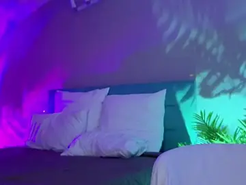 Stripchat Live Porn of L1ittle_kitty_