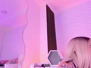 Stripchat Best Webcam of CamileHolmes