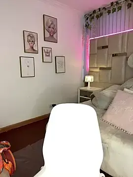 Stripchat Live Sex Cam of Zoey_thompson