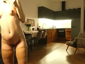 Stripchat Sex Cam of hee_jeen