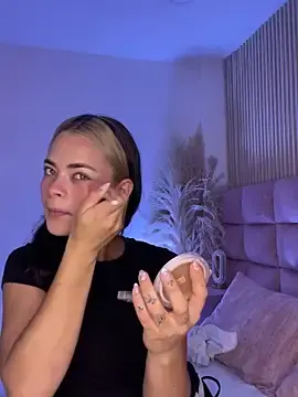 Stripchat Watch Live Sex Cams of HannaRhodes