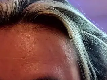 Stripchat Watch Live Sex Cams of CandyQueenGold