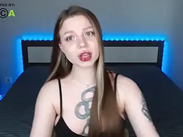 Stripchat Live Sex Cam of RonnieMilles