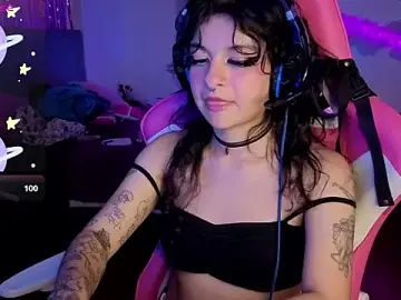 Stripchat Best live sex cam show of larah_uwu