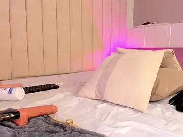 Stripchat Live Sex of Littleolivia_