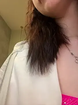 Stripchat Watch Live Sex Cams of MiraXS