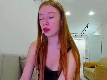 Stripchat Sex Cam of minidivaa_