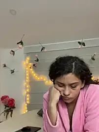 Stripchat Live Sex Cam of Sarabubbie